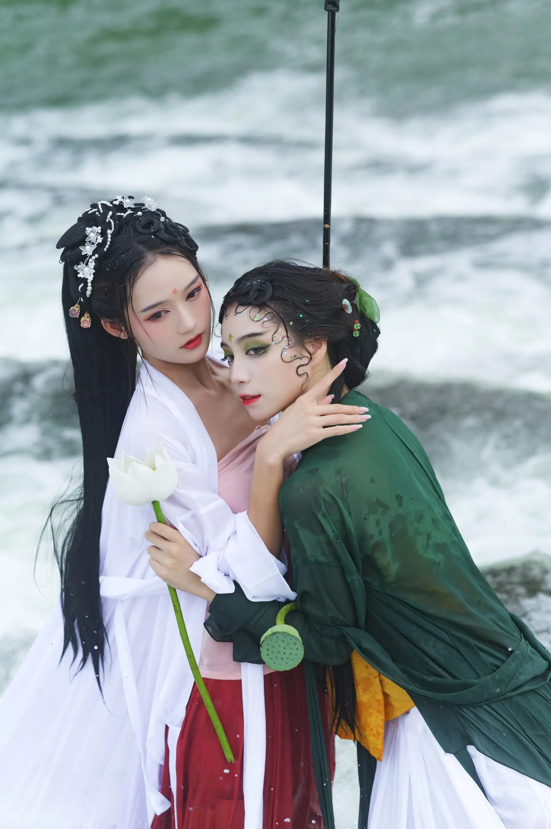 [艺图语] 2022.06.24 青白蛇 兔子Zzz不吃胡萝卜 [26P]插图1